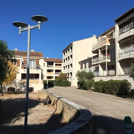 Proche Apartment